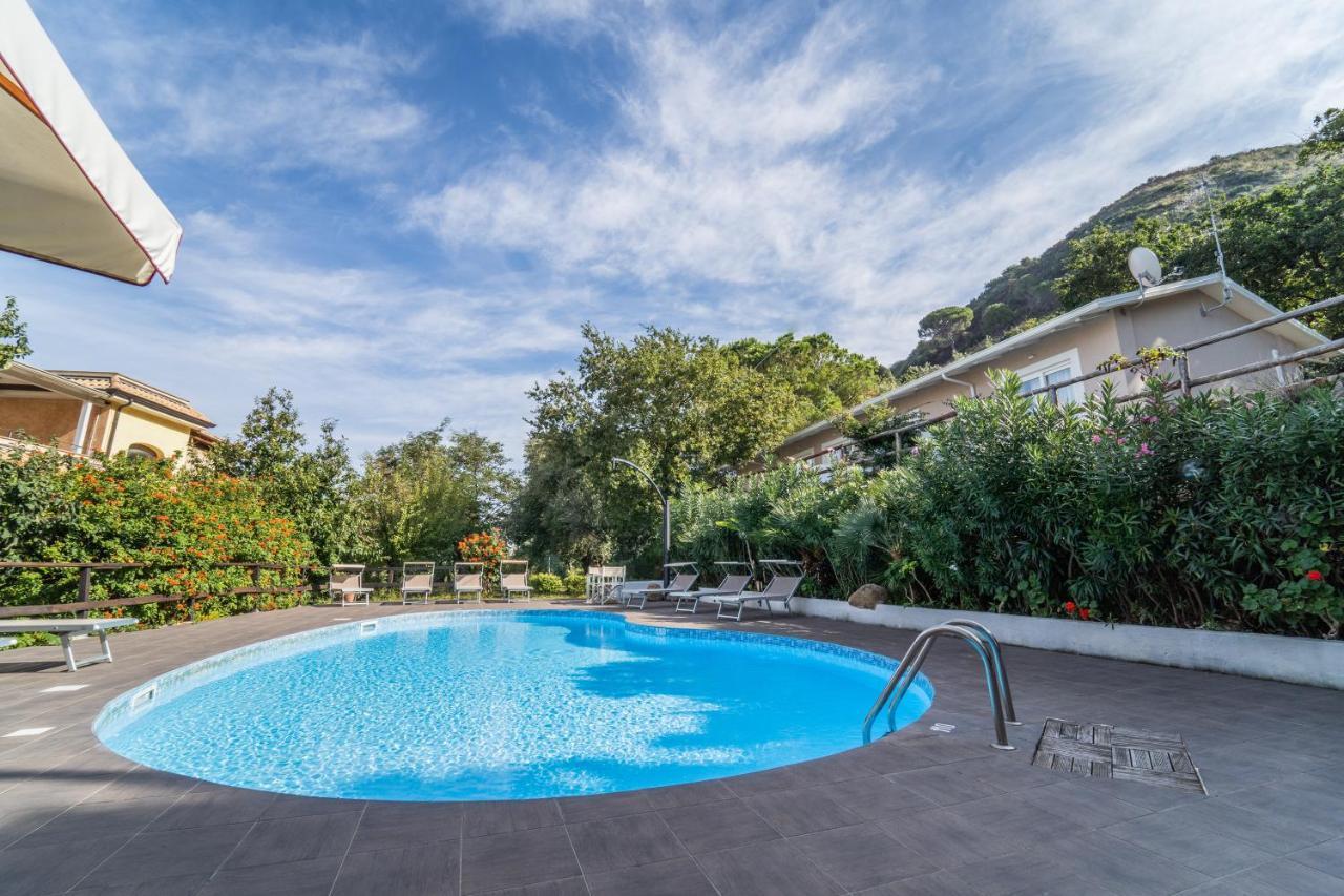 Hotel Cannamele Resort Parghelia Exterior photo